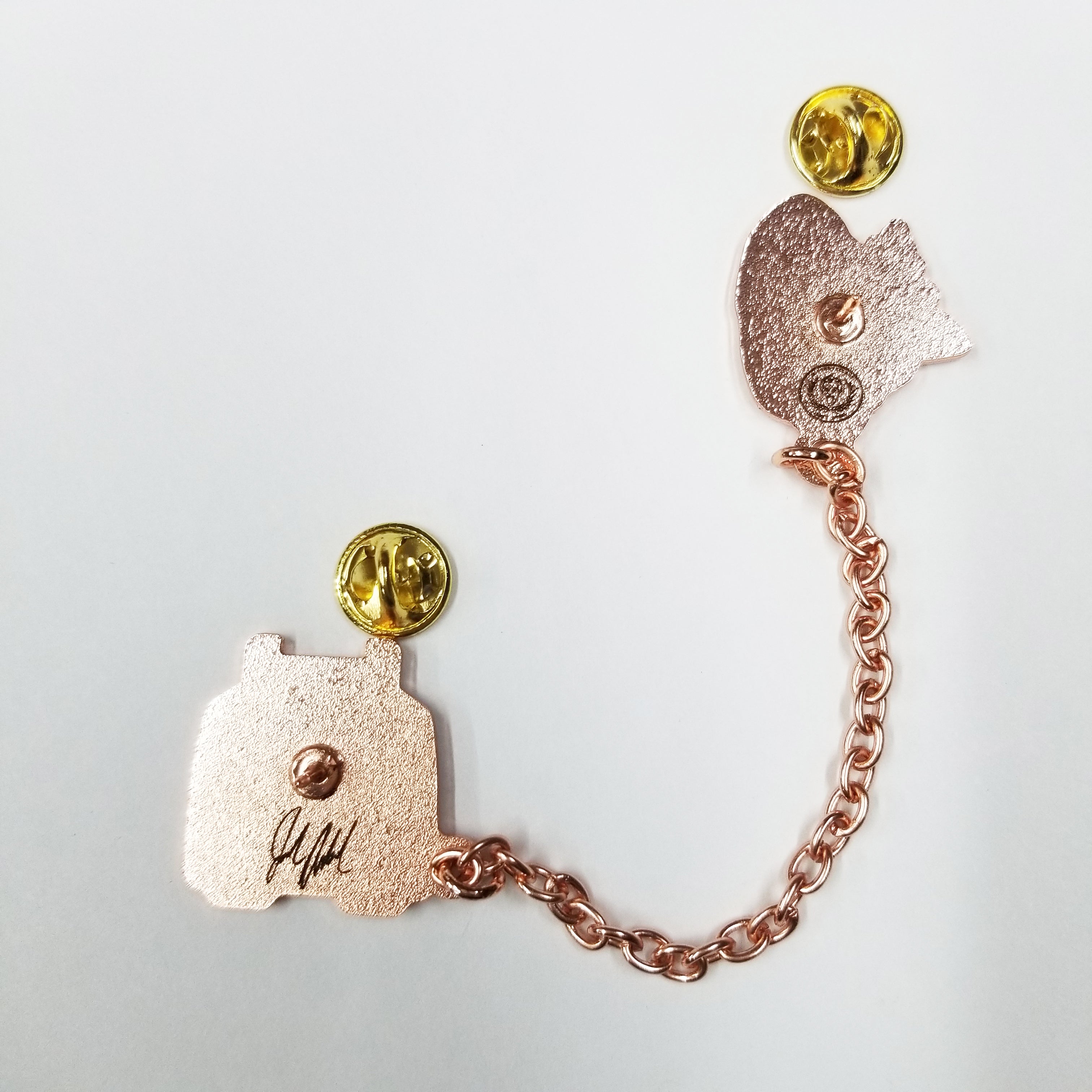 THE OCEANS CALLING PIN (SHELL PHONE) – Jared Aubel Art